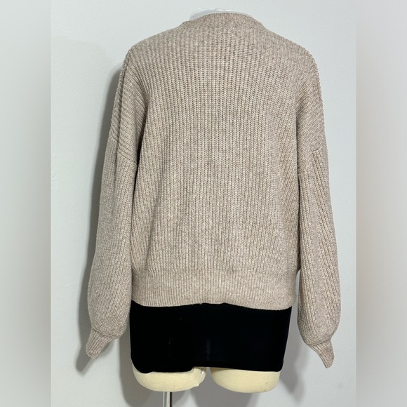 Forever 21 Cropped Cozy Sweater Color Beige Size Large - Picture 2 of 5